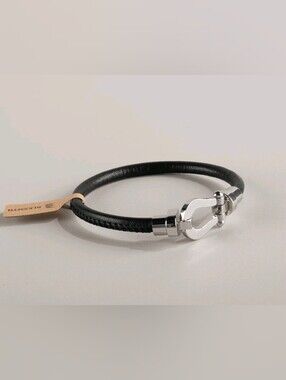 🩶🖤NEW🩶🖤 PRETTY!! BlacksmithSS/SILVER Horseshoe Buckle Black Leather Bracelet